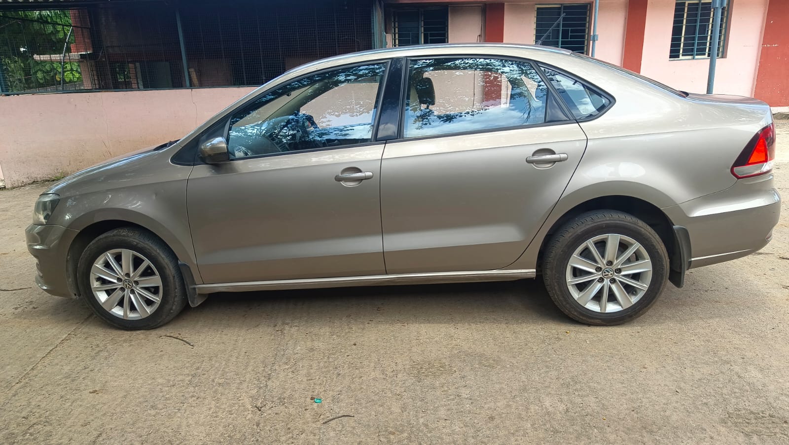 Volkswagen Vento(2015-2019) Highline 1.5 Diesel